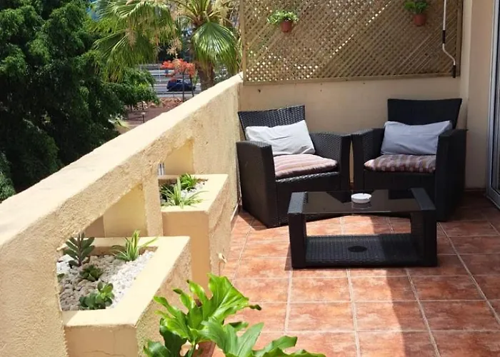 Апартаменти Amazing Holidays In Tenerife With Wifi